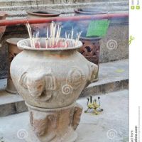 燃烧器烧嘴和燃烧器